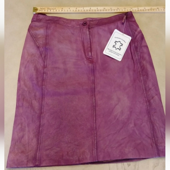 100% Genuine Leather Women's Mini-Skirt Size Medium - Picture 13 of 13